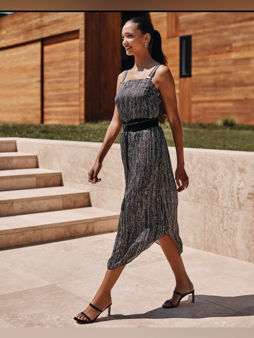 White House Black Market Dress - Picture 5 of 13